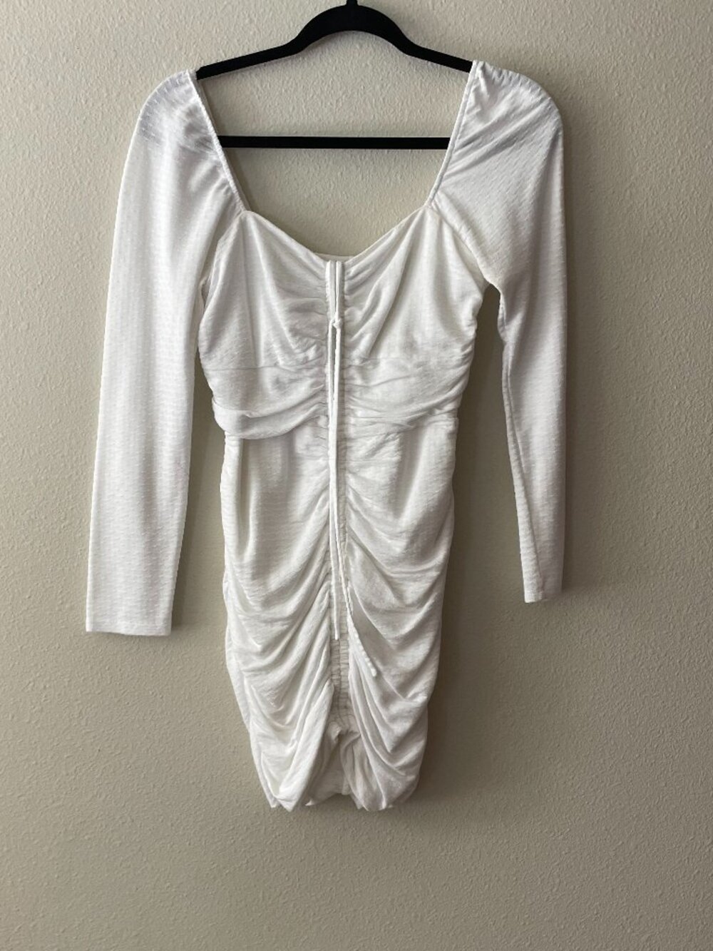 Ali & Jay white body con ruched long sleeve dress size M
